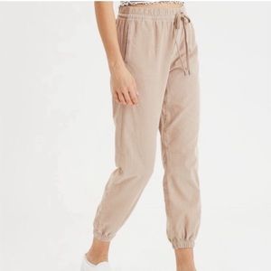 American Eagle | Corduroy Joggers - Tan